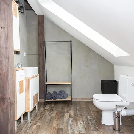 Pod Klingerom Apartment